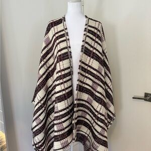 St. John Red and Cream Knit Accessory